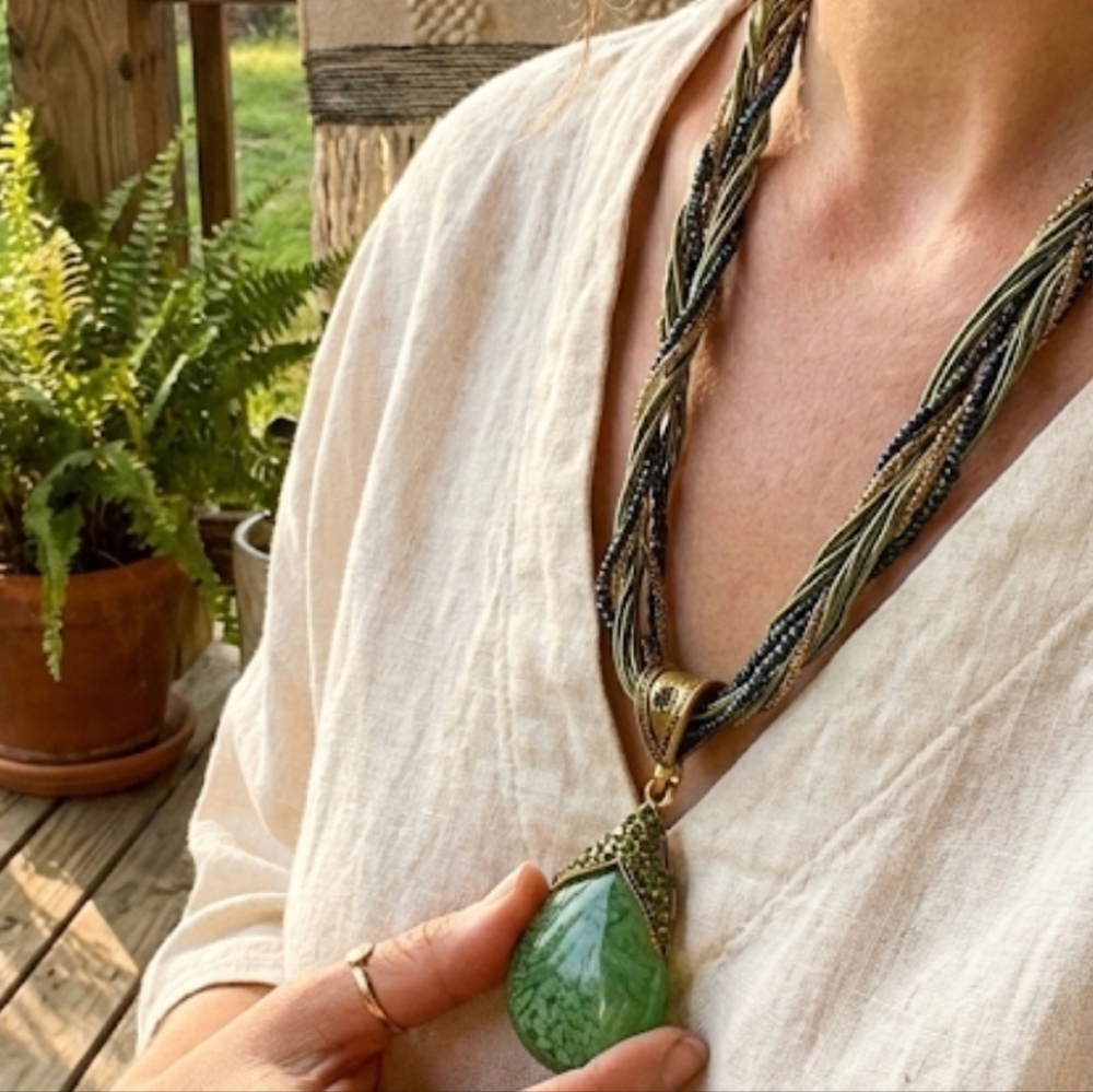 Women's green multi strand necklace boho like new